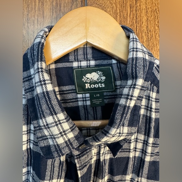 Roots White & Blue Flannel - Picture 2 of 2